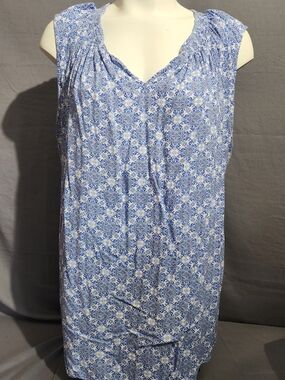 Laura Scott Blue and White Paisley Sleeveless shirt